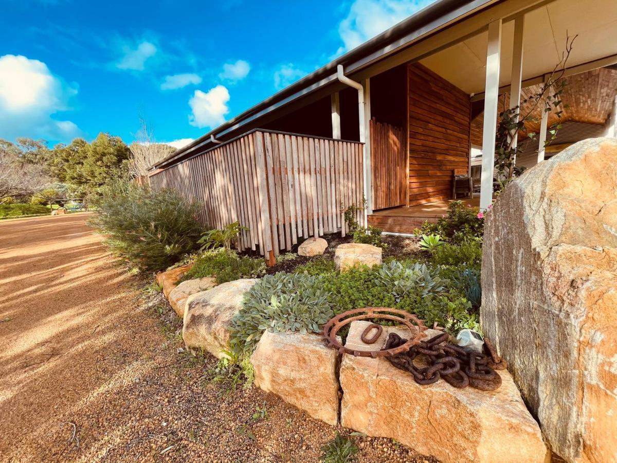 Grape Juice Retreat Rustic Romantic Gateway 5Mins To Beaches & Town Margaret River Exterior foto