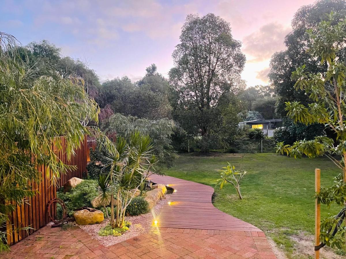 Grape Juice Retreat Rustic Romantic Gateway 5Mins To Beaches & Town Margaret River Exterior foto